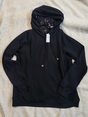 NWT Black Maurices Hoodie.  XL. Floral Hood